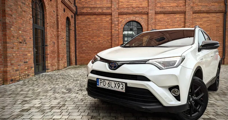 toyota Toyota RAV4 cena 119900 przebieg: 59000, rok produkcji 2018 z Poznań